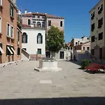 Ca'venetes Венеция